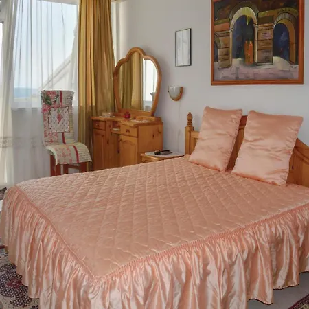 Ferienhaus Three-bedroom Holiday In Sweti Wlas