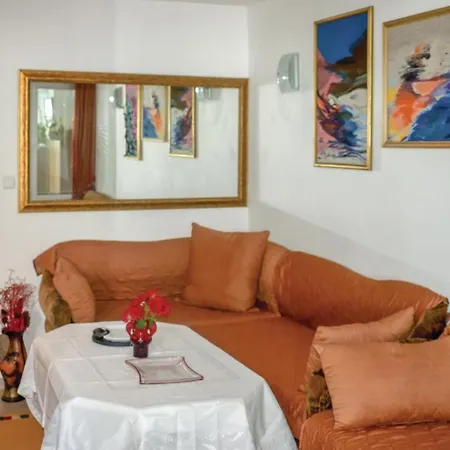 Ferienhaus Three-bedroom Holiday In Sweti Wlas
